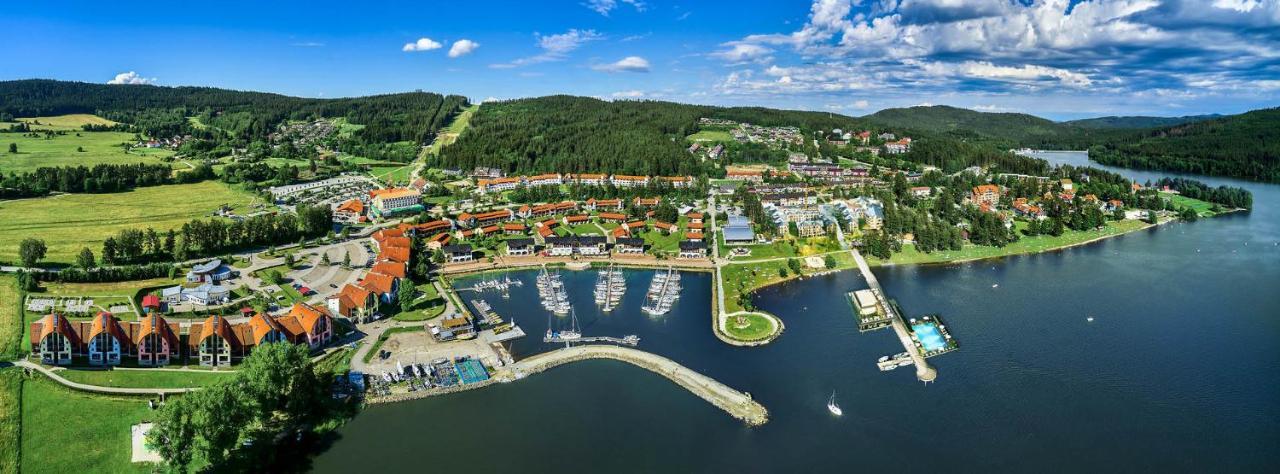 Lipno Port Apartment C304 - Lipno Home Lipno nad Vltavou Bagian luar foto
